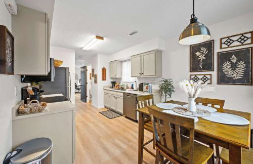 Entire Duplex Close to ark with Private Parking - Foto 14