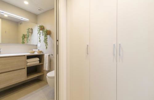 Seafront Apartment in Calella with Beach Access - Photo 34