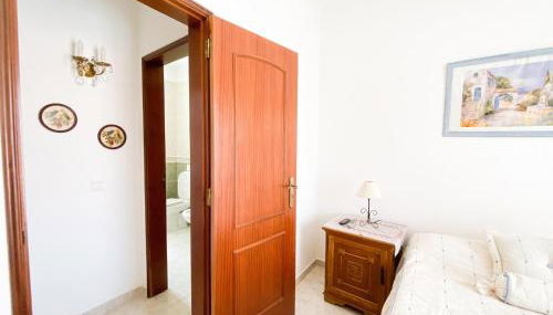 Retreat with Terrace and View in Espiche #1887 - Foto 4