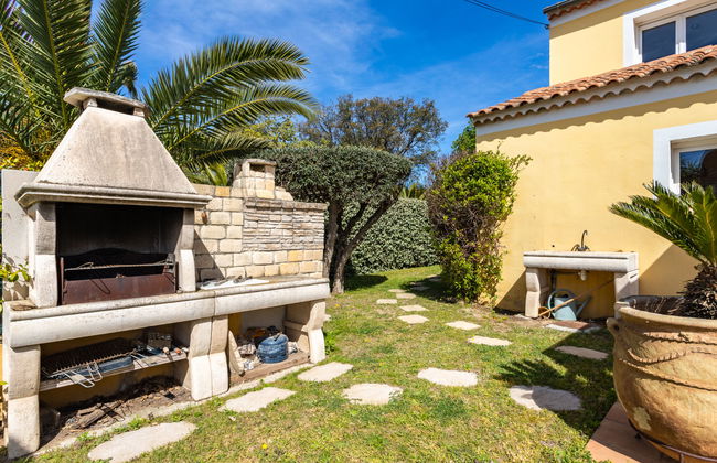 3 bedroom House in Bormes-les-Mimosas with private pool and garden - Photo 19