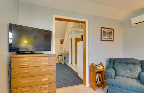 Mountain Retreat with Loft, Fire Pit, and Grill - Foto 6