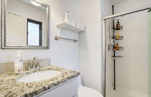 Central 3BR Home Near UCCS & Hospitals | MTR Ready - Foto 16