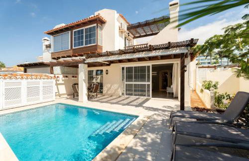 La Caleta Luxury Seaside Villa with 3 Bedrooms and Private Pool - Foto 10