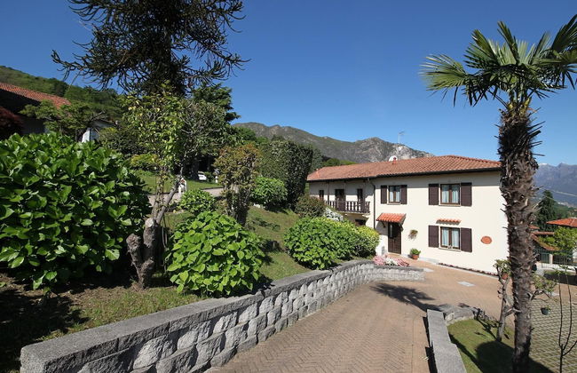 The Cottage on the Lake - Photo 24