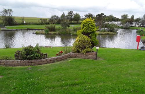 Caravan - Sleeps 6 - Near The Deep & Old Town - Foto 18