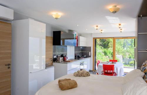 In the heart of nature with an unique view - Foto 15