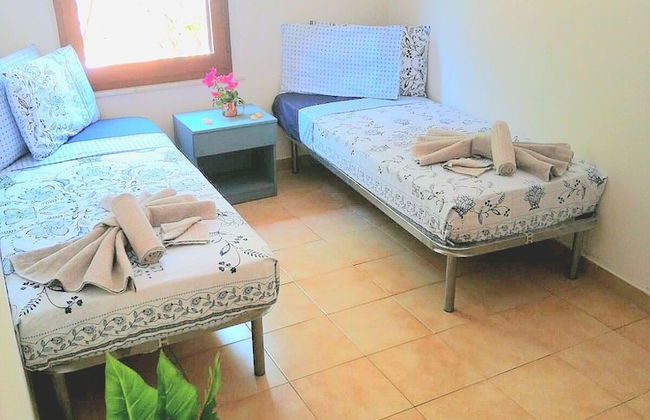 4 Bedroom Villa With Garden 3 min Walk From Beach! - Foto 4