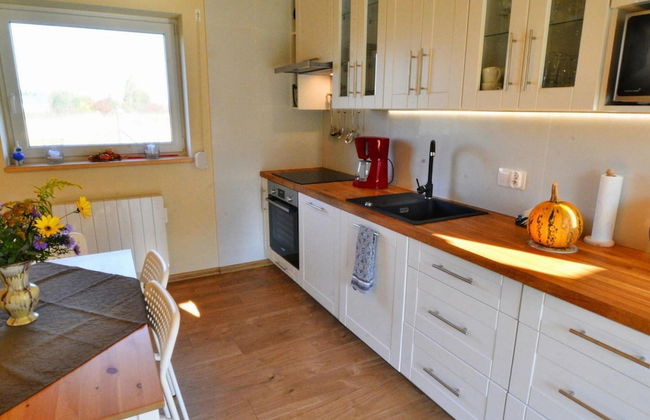 Holiday Home With Private Garden Close to the Lake - Photo 11