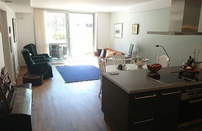 StayPlus Apt in Trendy Area Balcony - Foto 9