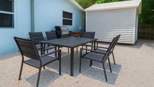 Comfy 2BR Apartment Near Las Olas with Patio, BBQ and FREE PARKING - Foto 2