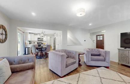 SoHa Year Round Heated Indoor Outdoor Pool - Photo 37