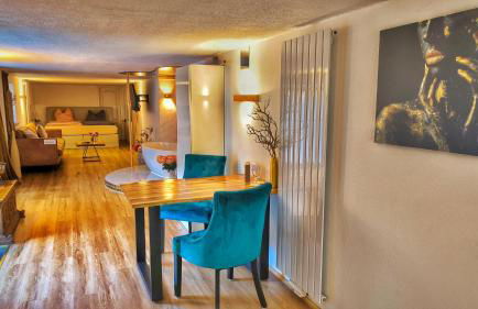 AMORE 66 bei Greta - Foto 17