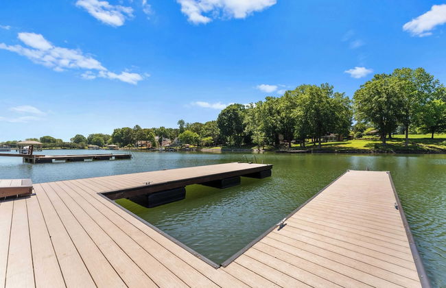 Blue Heron by Avantstay Lakefront, Dock, Pool, Theater Sleeps 22 - Foto 67