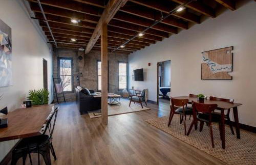 Executive Suite with King Bed and Fast Wi-Fi - Foto 7