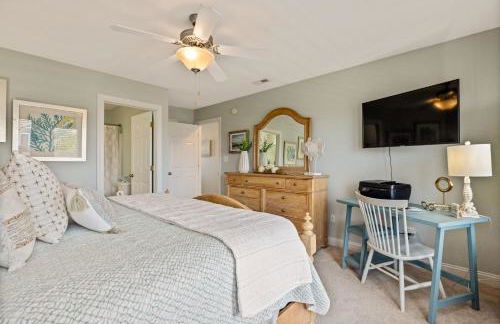 Sojourn Family home with Country Club Access 5 Bedrooms Sleeps 12 - Foto 9