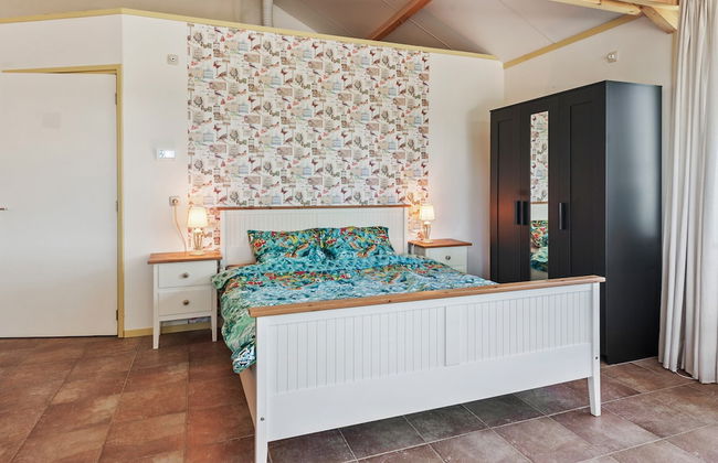 Enticing Holiday Home in Eastermar near Burgumer Mar Lake - Photo 3