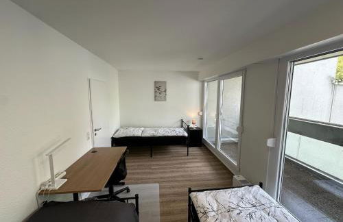 Beautiful and cosy apartment in central location with 2 balconies - Foto 8