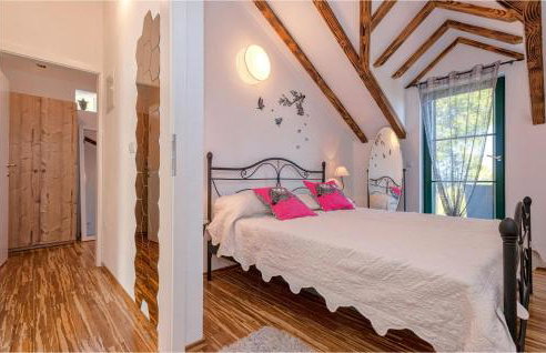 3 Bedroom Cozy Home In Gromin Dolac - Foto 30