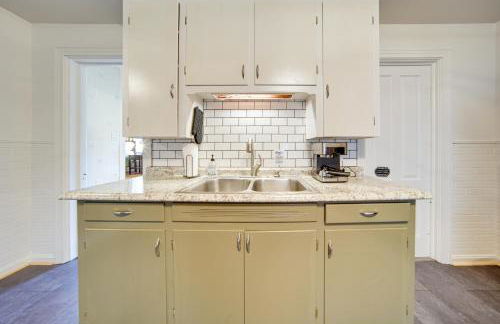 Central Meadville Apartment - Walk to Downtown! - Foto 8