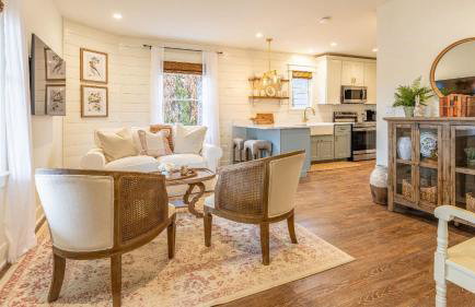 Kildahl House - Boutique Farmhouse Suite #1 - Photo 1