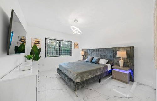 Two Neighboring Villas in The Heart of Miami - Foto 19