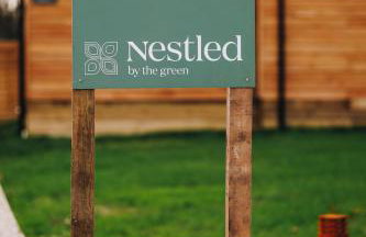 Nestledstays - The Oak - Photo 13