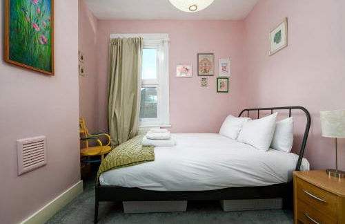 GuestReady - Cosy Retreat in the East End - Foto 4
