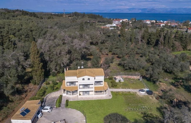 Villa Elegio by CorfuEscapes - Foto 1