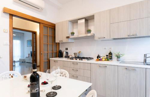 Godi Fiorenza Suite - Duomo a 15 Minuti e Aeroporto a 4 Minuti con Tramvia T2 - Foto 3