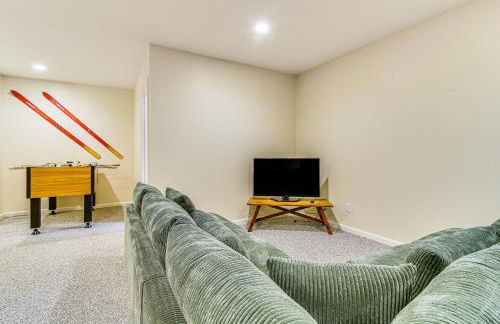 Ski-InandSki-Out Condo at Pleasant Mountain! - Photo 20