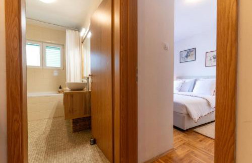 Quiet Villa near Split, Heated Pool, View, Nature - Foto 16