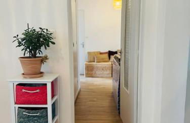 Bel Appartement Gare Centre Face aux Remparts 8 personnes Parking WIFI - Photo 36