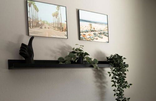 Beach Home in Quiet Neighborhood 5 minutes from the Pier - Foto 75