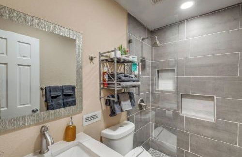 StockYards-BBobs-4mins! GrayLee House.4-Bedrooms - Foto 16