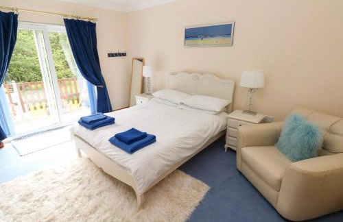 Charlecote House - Photo 10