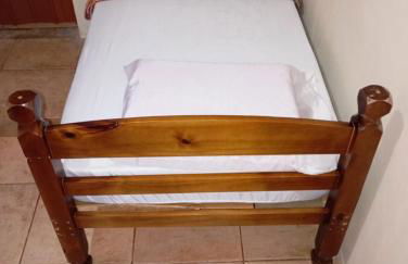 Apto suíte Triplo com Ar e Frigobar - Foto 3