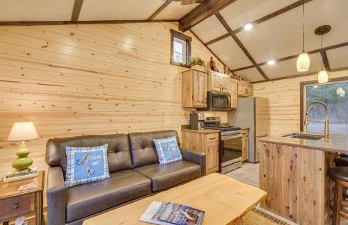 Minong Flowage Cabin with Fire Pit and Dock! - Foto 6