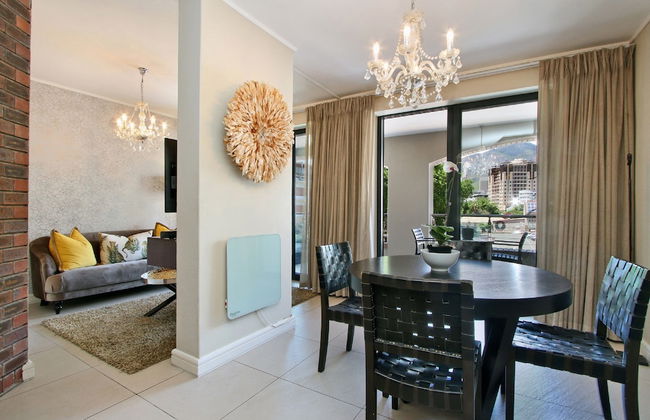 ITC Hospitality Group One Bedrooms Rockwell Building - Photo 4