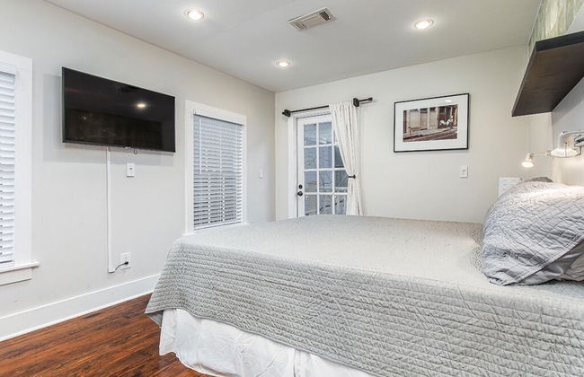 Huntingdon House - Photo 10