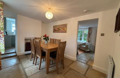 Delightful 3-bedroom Cottage, Brockenhurst - Foto 10
