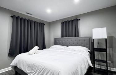 Sleeps 24+ Luxury house Near Chicago 12 king beds - Foto 80