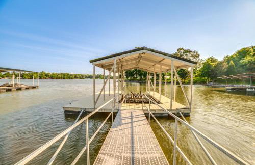 Dock and Deck at Kentucky Lake Family Retreat! - Foto 27