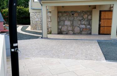 Villa Mira Garica by El-Pi Tours - Photo 27