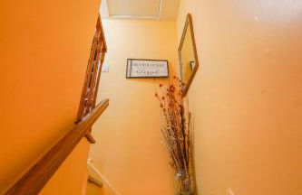 Chekells Cozy stay close to everything Free WIFI - Foto 15