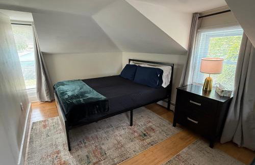 Oakland Beach Cottage - Sleeps up to 4 - Photo 23