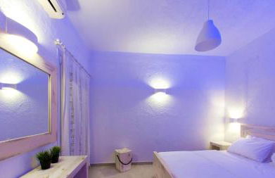 Pahivouni Studios & Suites - Photo 59