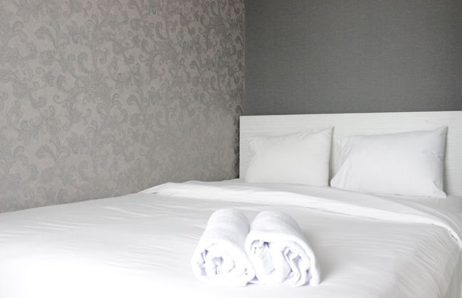 Pleasant and Homey 2BR Apartment at Tamansari La Grande - Foto 3