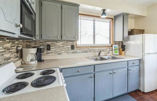 Cozy Cabin Retreat with Scenic Views cabin - Foto 16