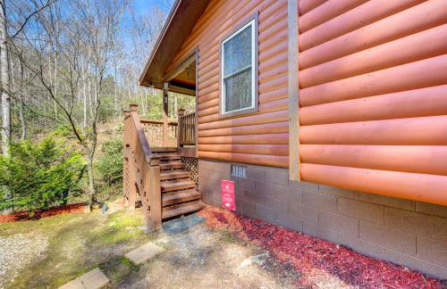 Scenic Marble Cabin with Fire Pit! - Foto 23