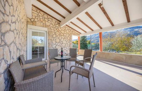 Awesome Home In Dugopolje With Wifi - Foto 4